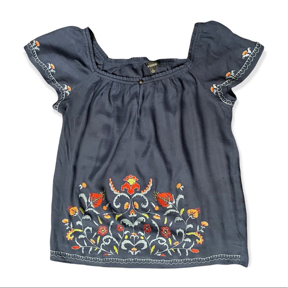 Floral off the shoulder/low shoulder blouse